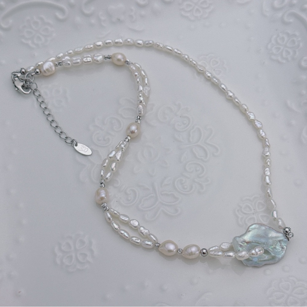 X141 Handmade Freshwater Baroque Pearl Necklace - Picture 6 of 8